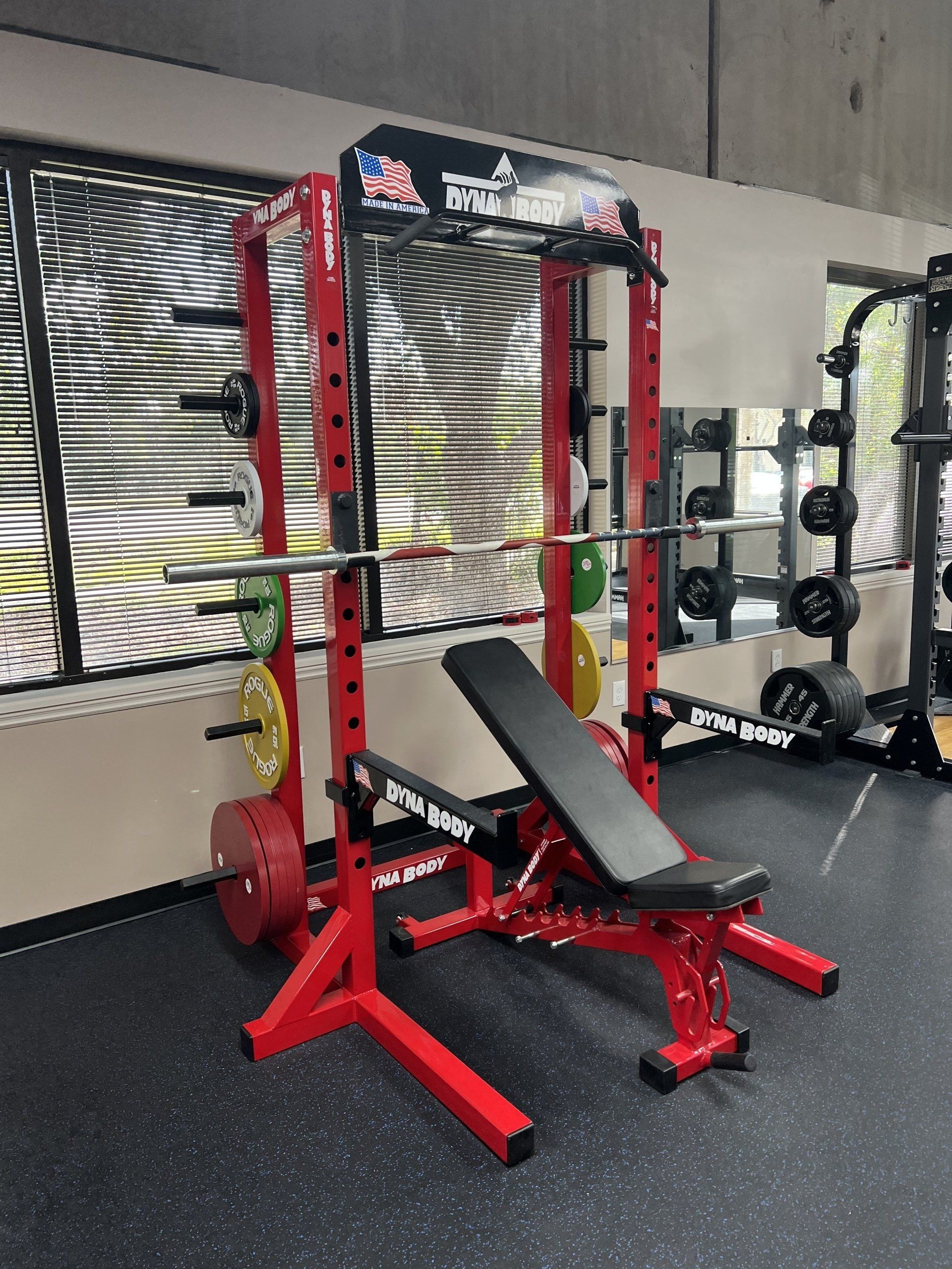 Power rack and free weight equipment at Smash Fitness