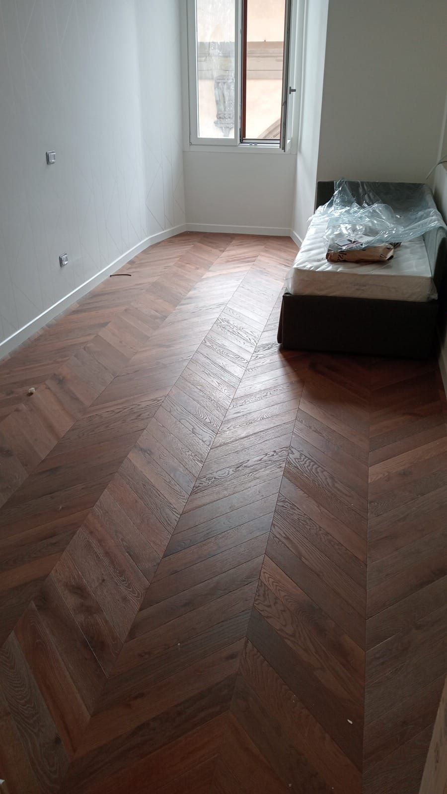 Pavimento in legno a spina di pesce