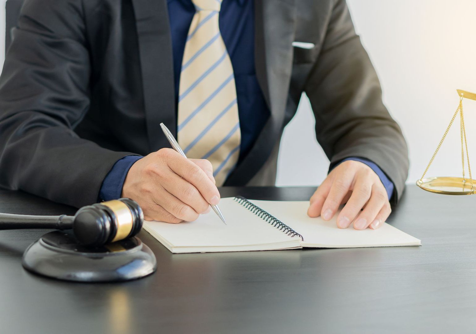Pen signing a contract