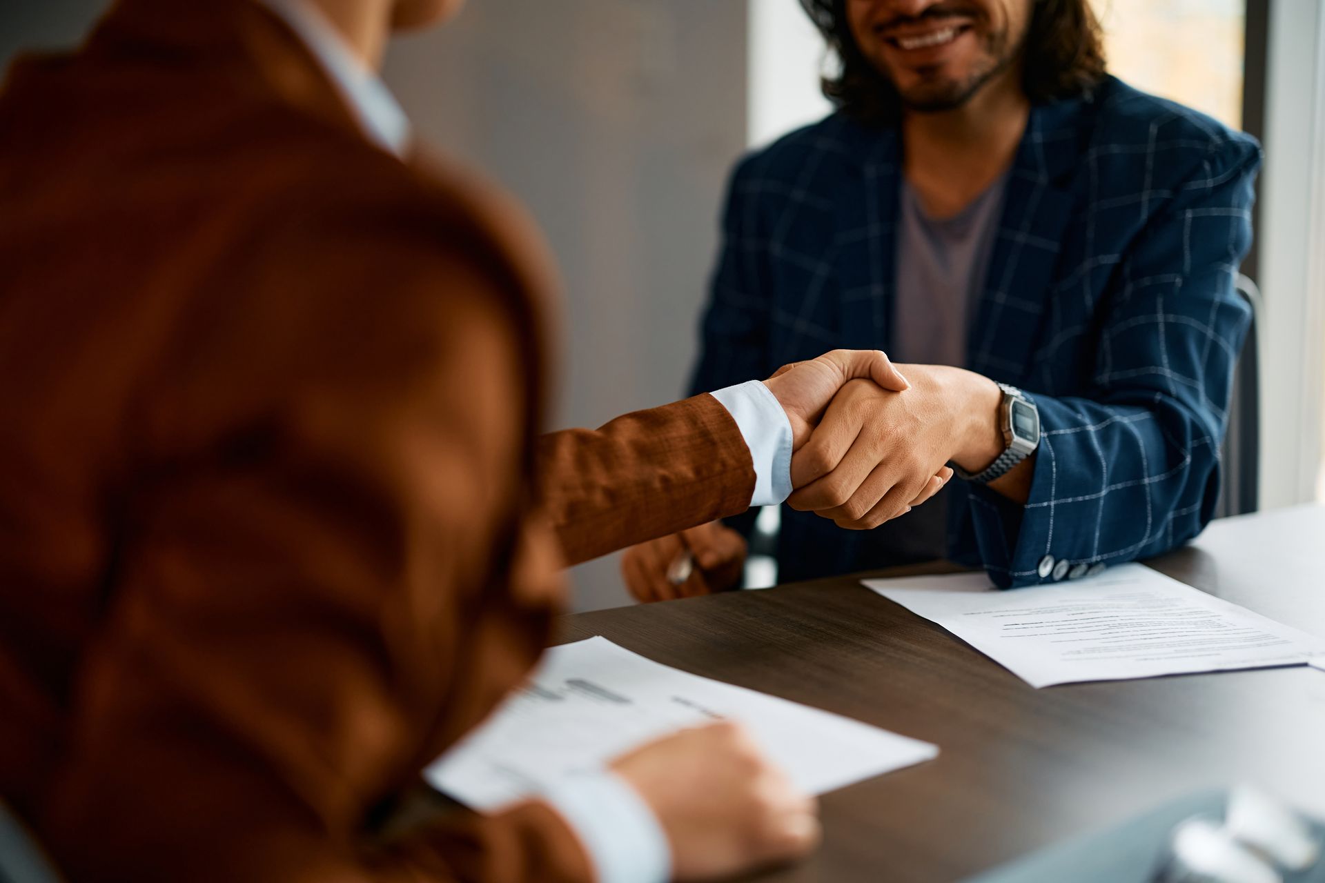 Pen signing a contract