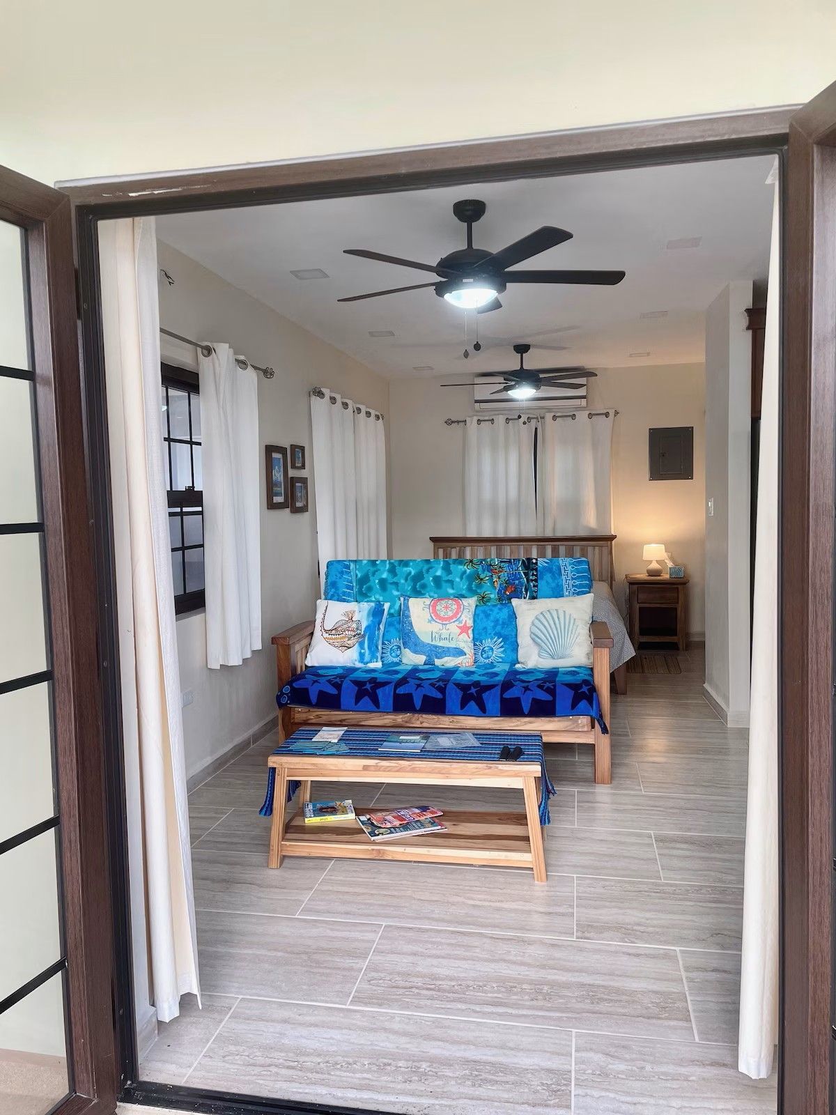 The Living Room of the Paradise Inn Placencia, Turtle Suite