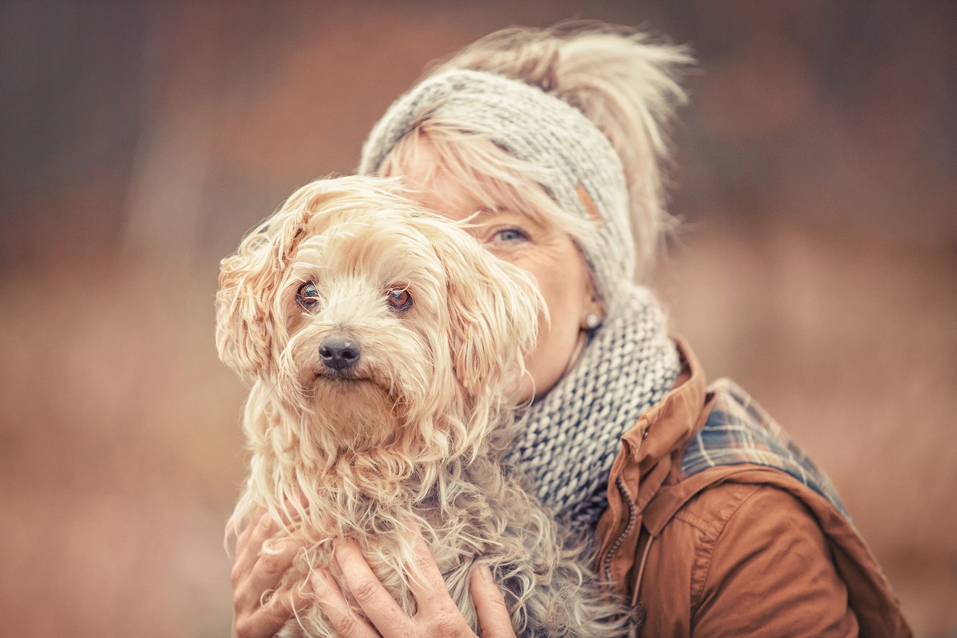 Hund und Frauchen Hundeshooting Fotografie Tier und Mensch Jena Thüringen
