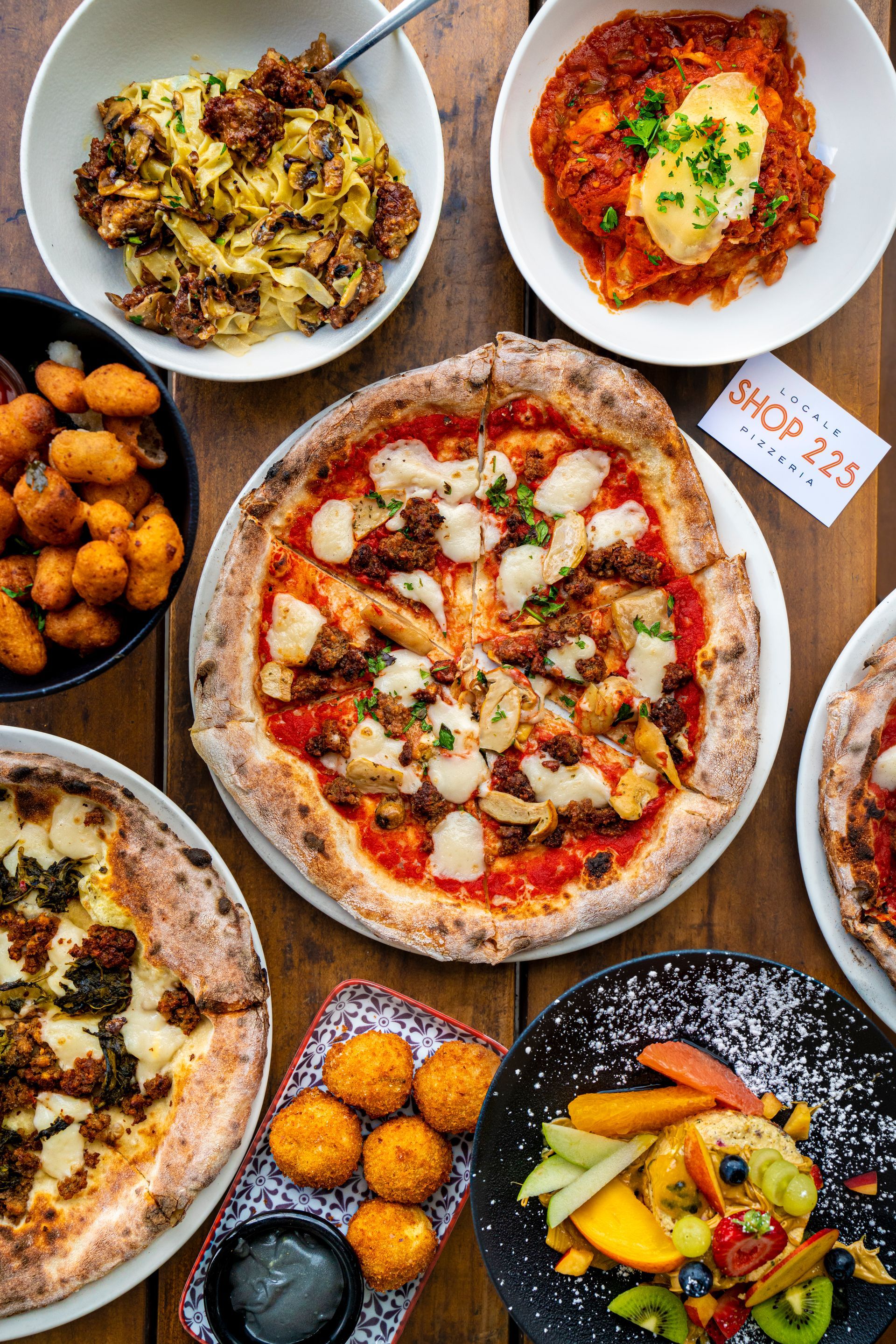 shop225 woodfire pizza