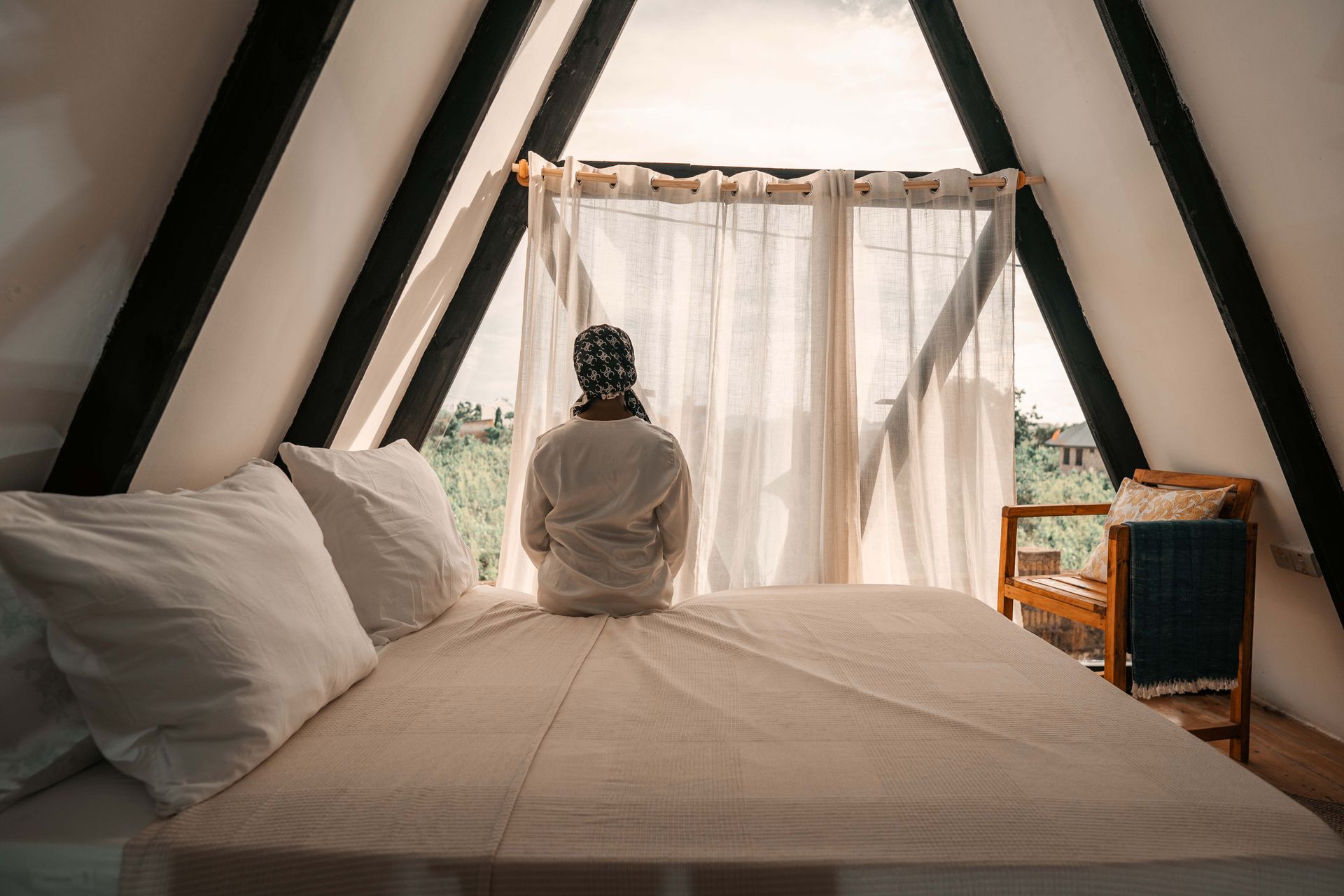 Upper bed in the large cabin