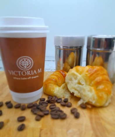 Cafe latte expreso + 2 medialunas