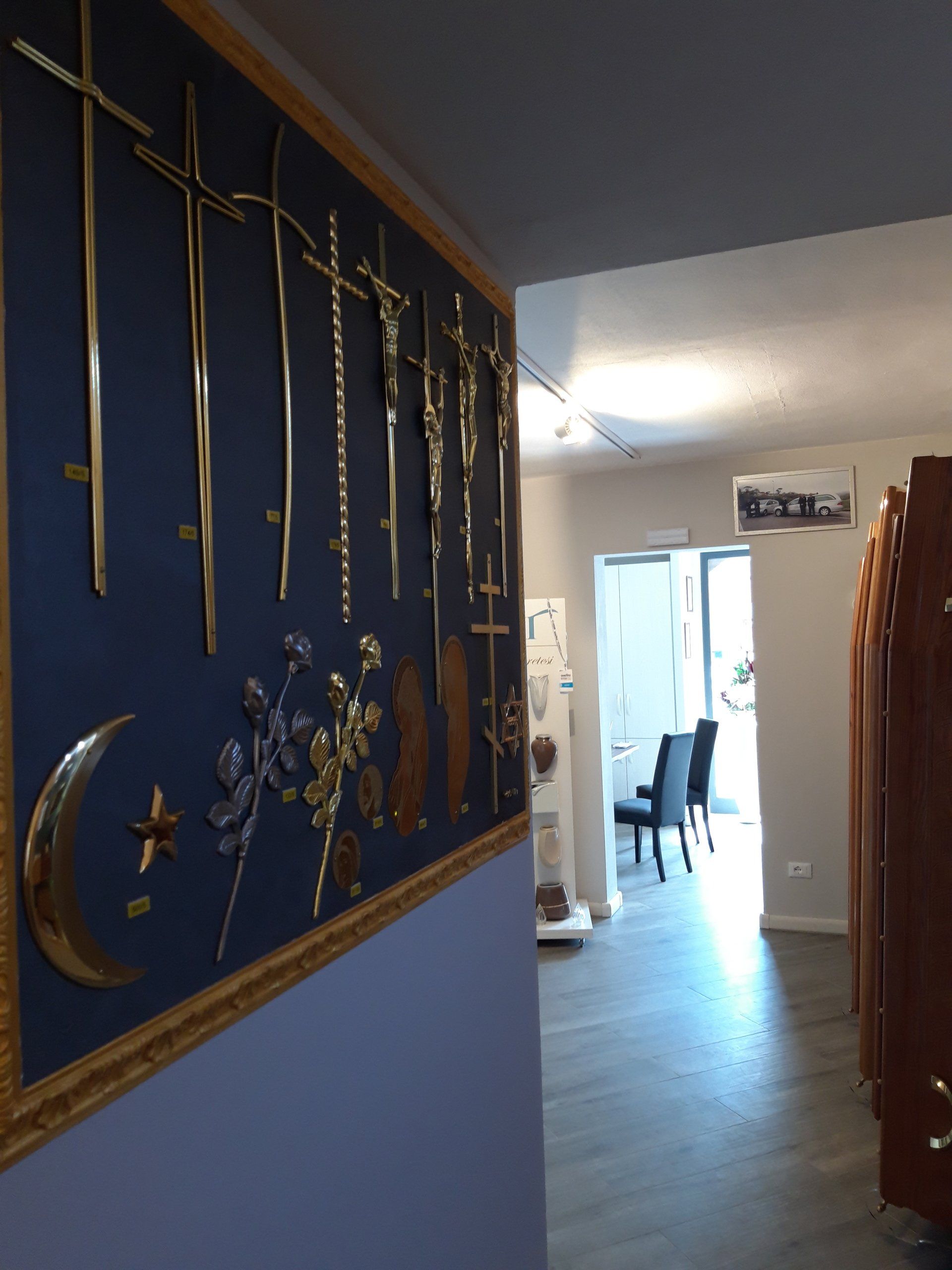 showroom feretri