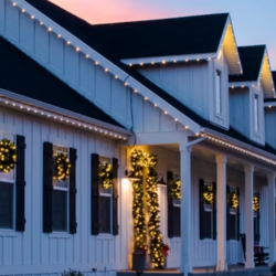 Personalized holiday lighting services in Lake and McHenry counties.
