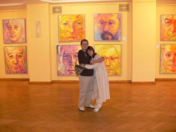 Mariusz Kaldowski exhibition of his portraits of prominent Polish figures