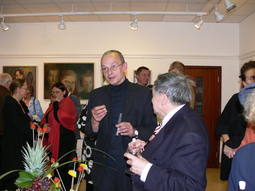 Curatorial project led by Kasia Kaldowski – exhibition opening with visitors and artworks on display