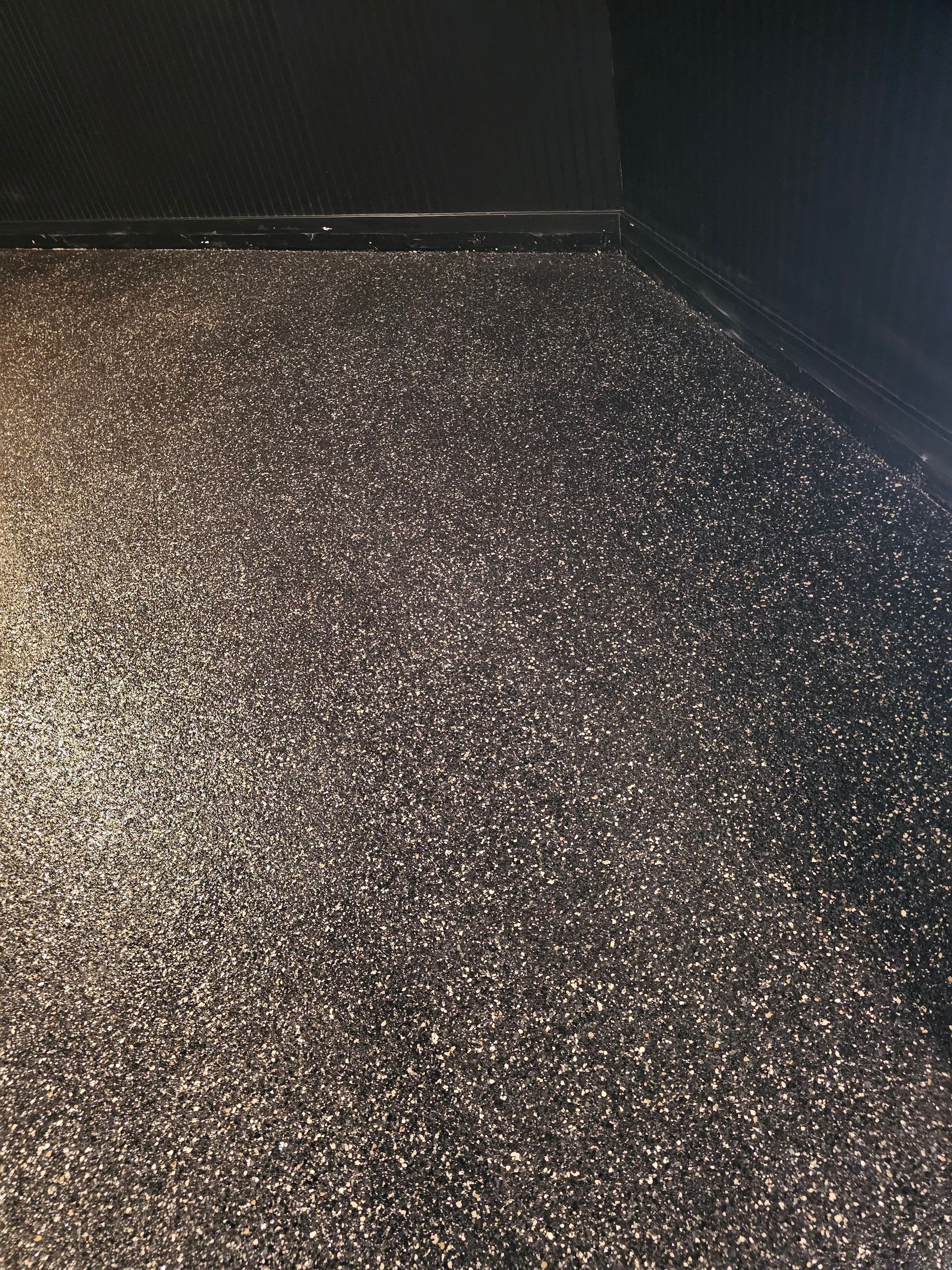UC Woods Flake Floors