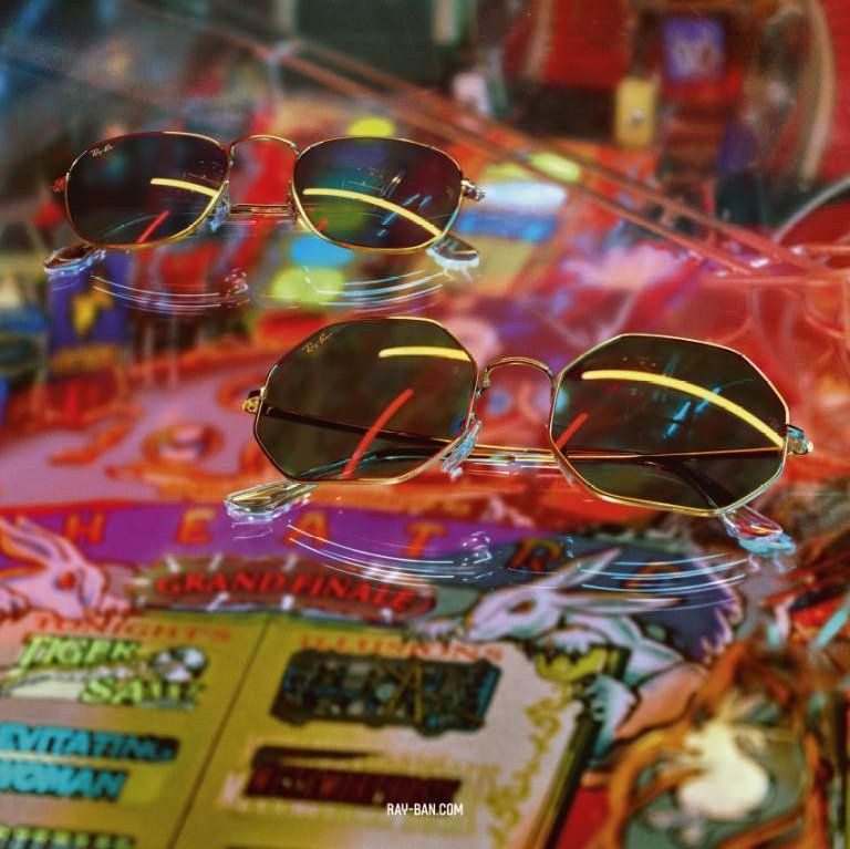 pubblcitià rayban occhiali da sole