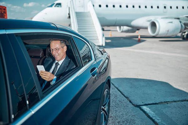 best limousine service to and from PDX airport and Salem Oregon