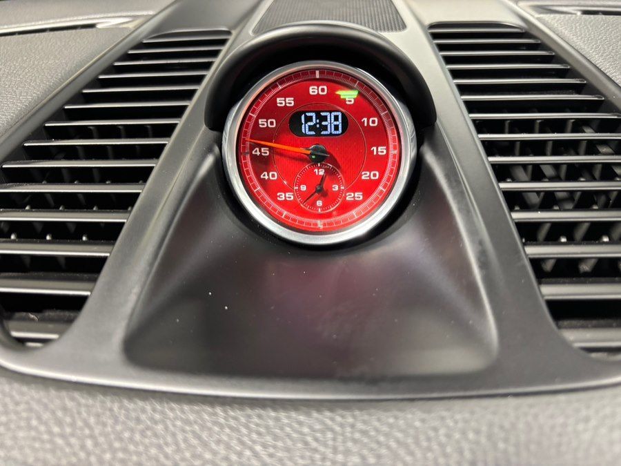 2015 Porsche 911 2dr Cpe Carrera S dash guage