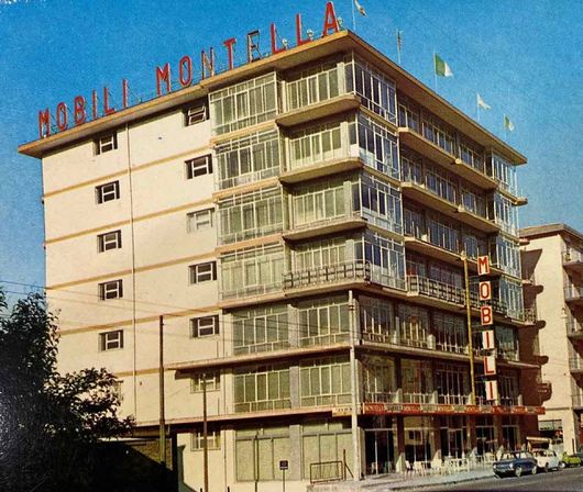 mobilificio con sede in un palazzo