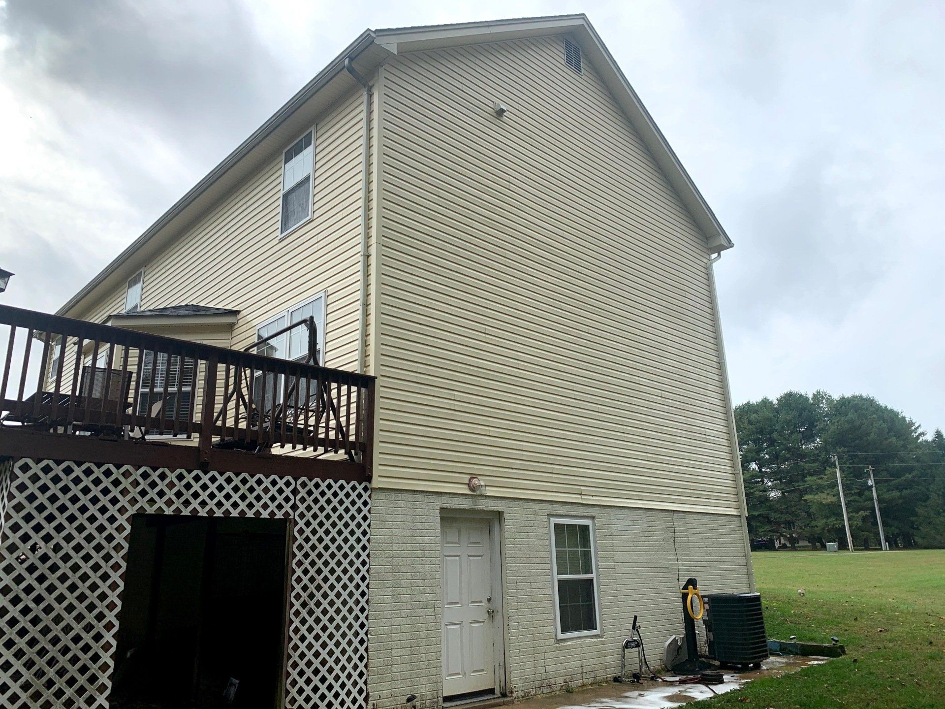 clean-house-no-algae-on-side