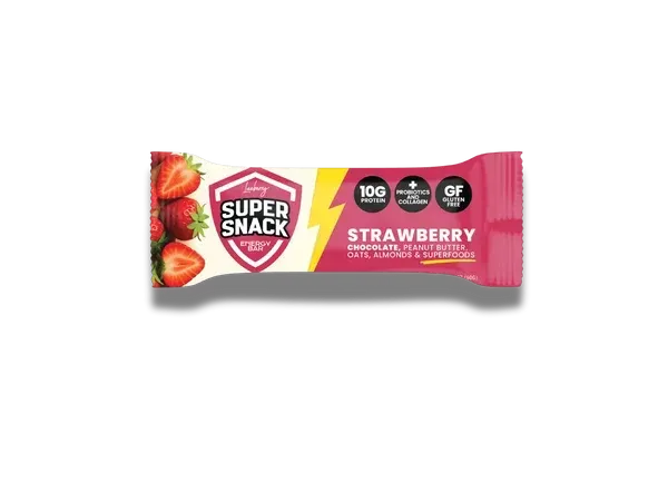 Pink Super Snack strawberry-flavored snack box with strawberries and chocolate pieces