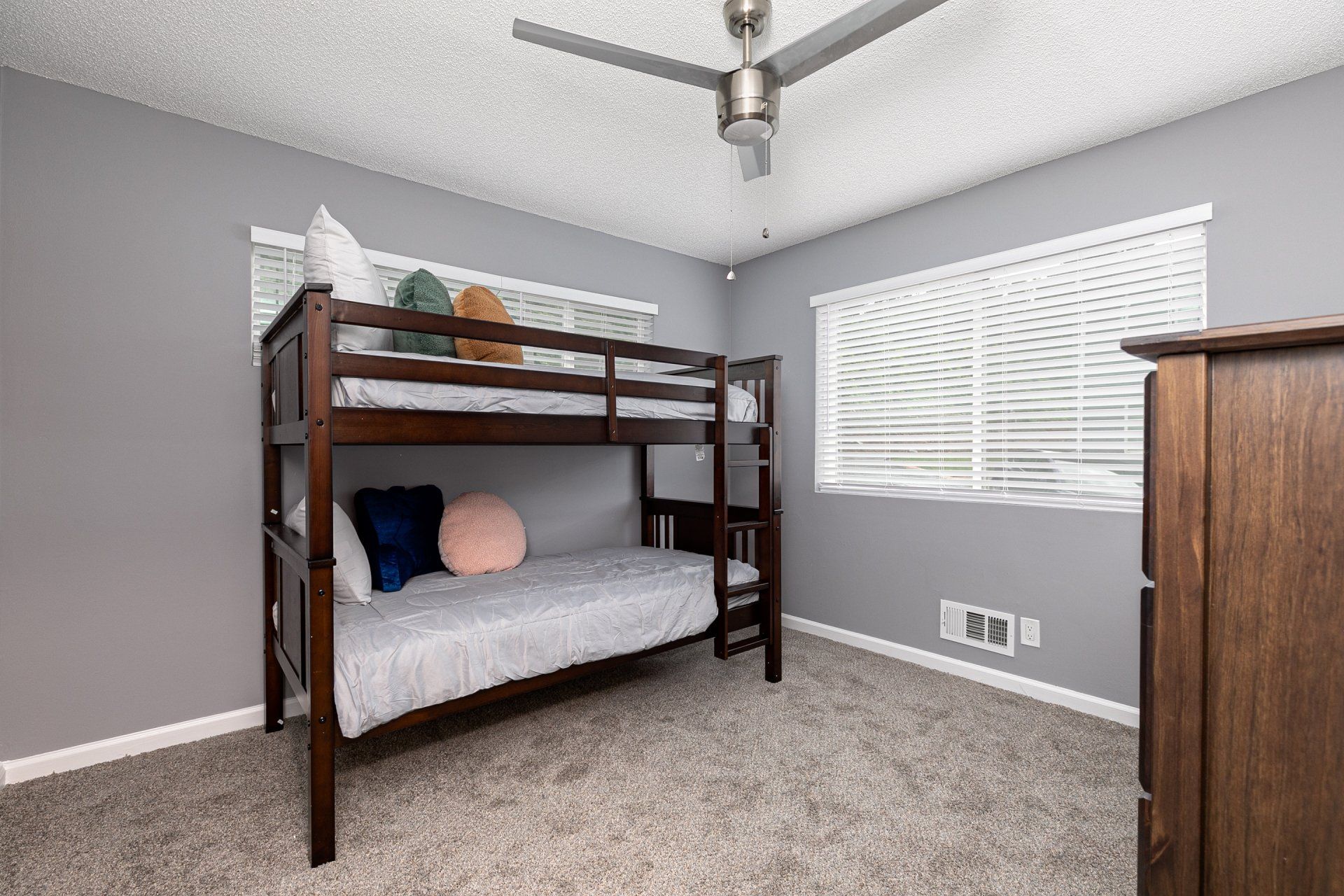 Gateway South Bedroom with Bunk Beds