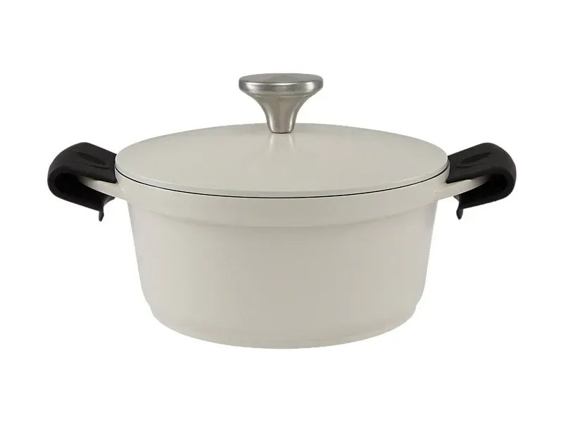 Cast Lite Non-Stick Casserole 2.4L / 20cm