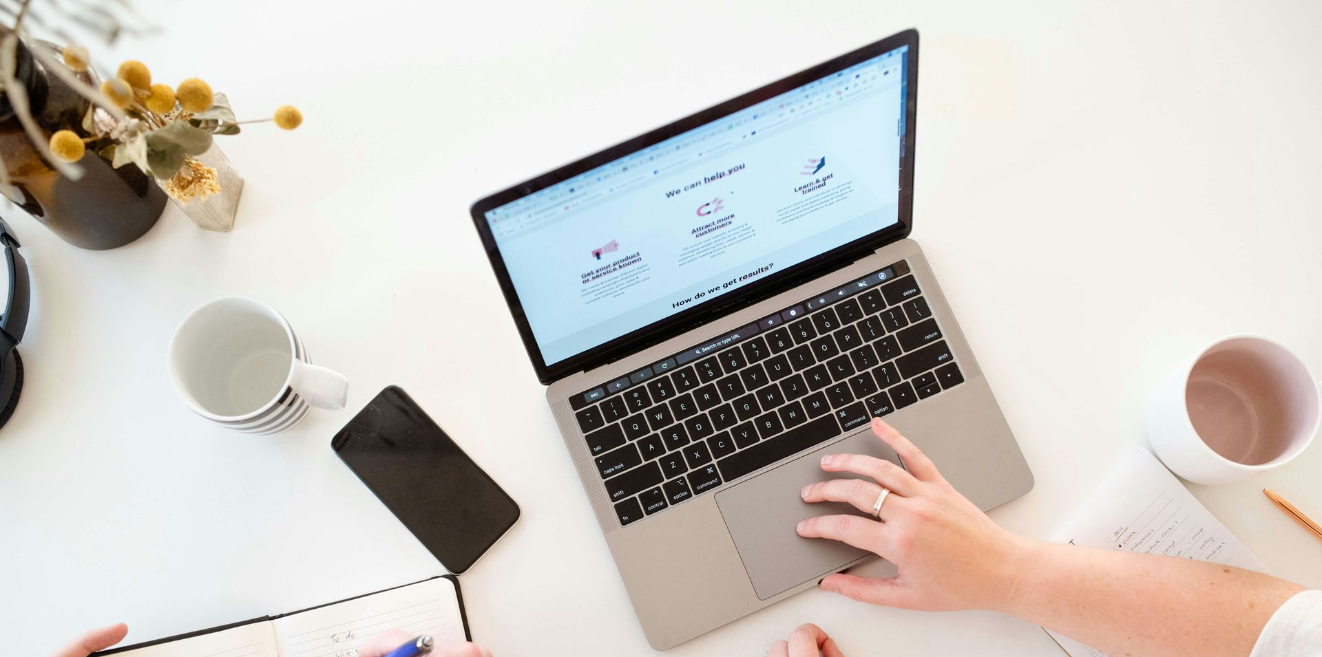 How to Create a Marketing Communication Plan (Step-by-Step Guide)