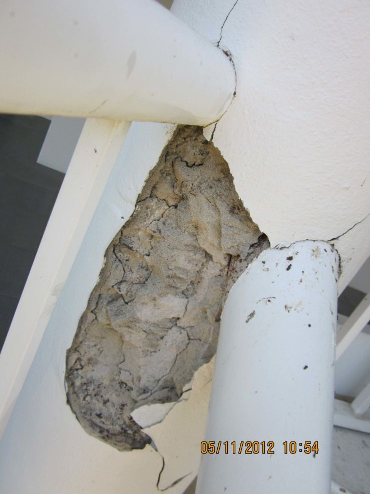 A Picture of a Broken Railing — Omni Builders In Bungalow, QLD