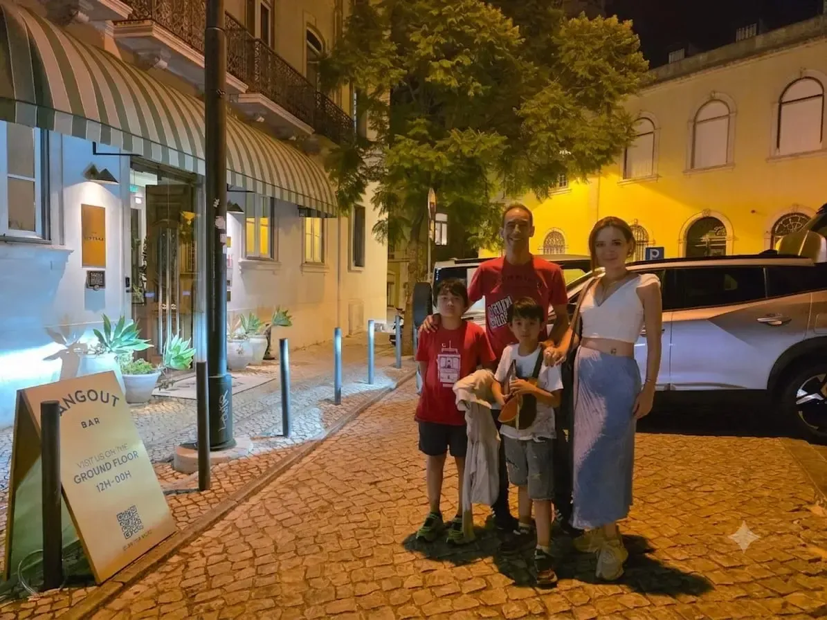 Miguel Pinto, local tour guide in Lisbon, with guests on a private tour