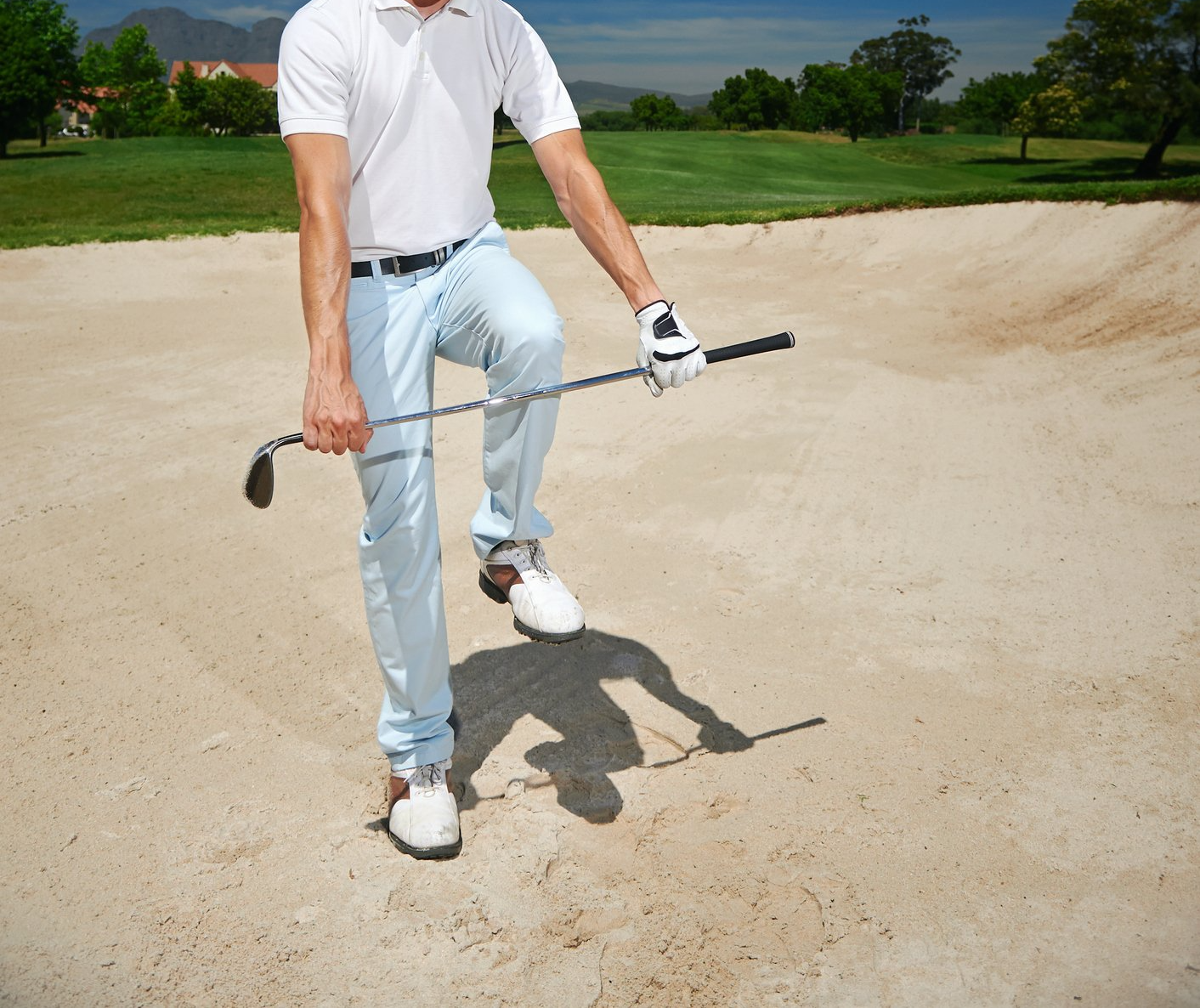 Golfer Selecting a Club – Bristol, TN – Bristol Golf & Clubbfitting