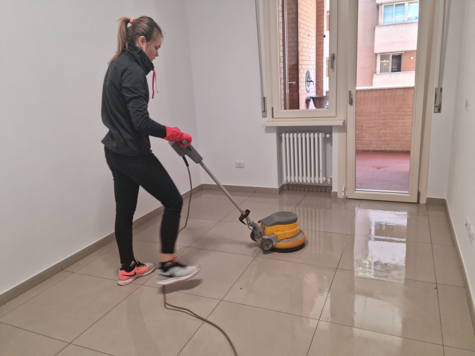 Intervento di pulizie straordinarie in appartamento a Roma