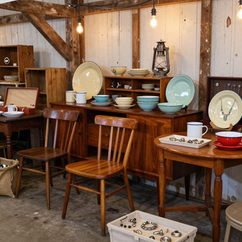 Antiques and vintage dinnerware, furniture, and jewelry at Northwoods Flea & Craft Market.