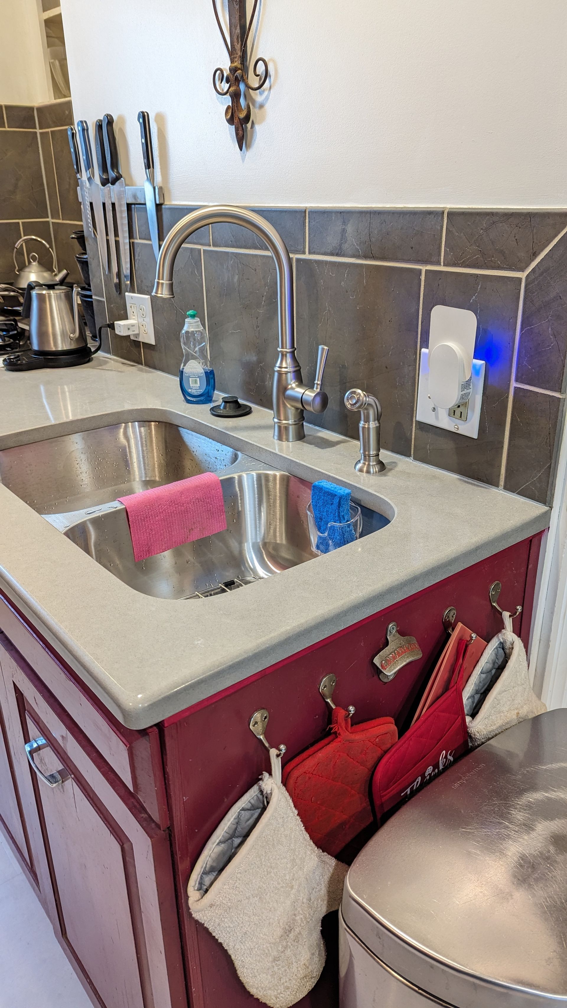 Floor and Quartz Counter Top installation by Holyoke Millwork
