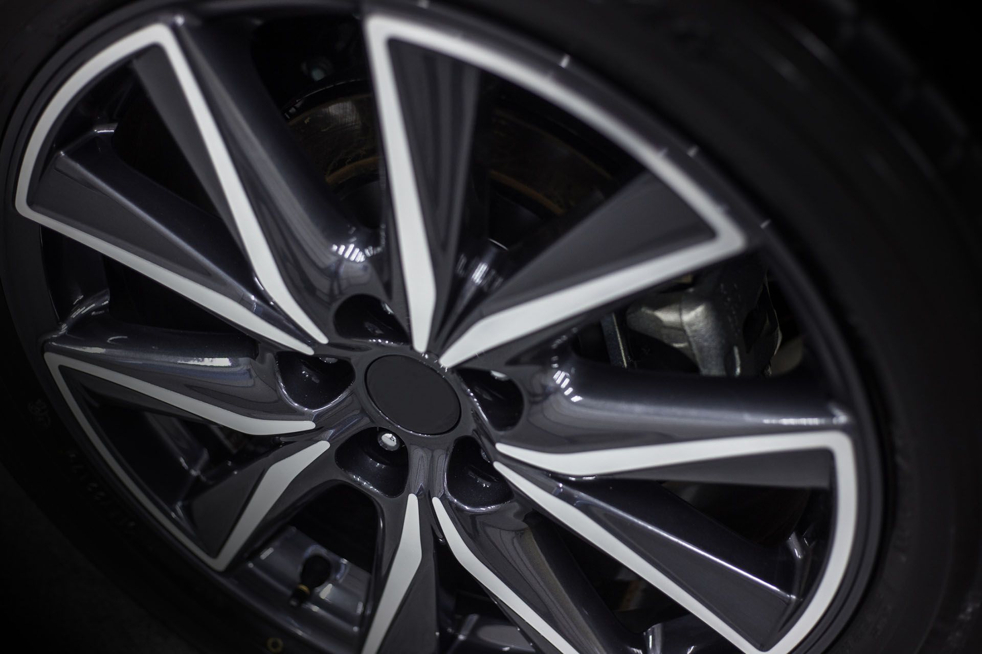 Car Wheel Rim — Ann Arbor, MI — Calibration Station
