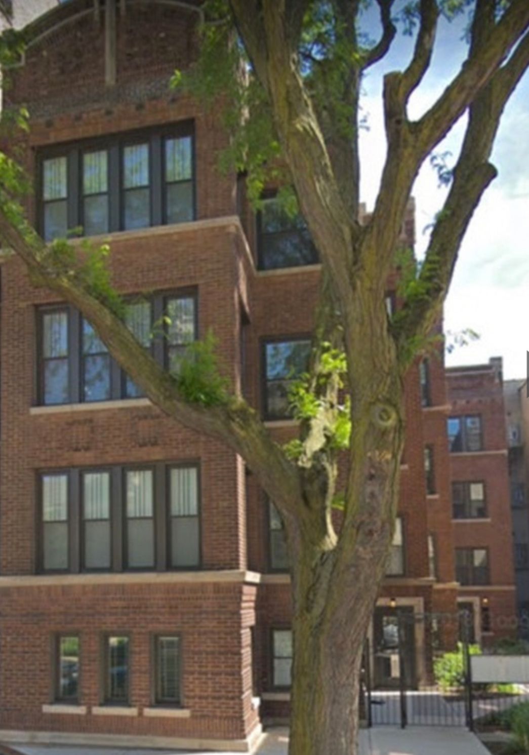 735 west exterior