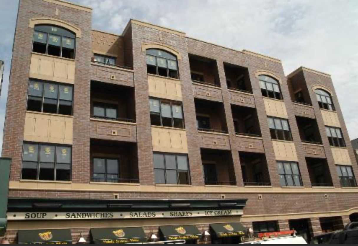 918 west exterior