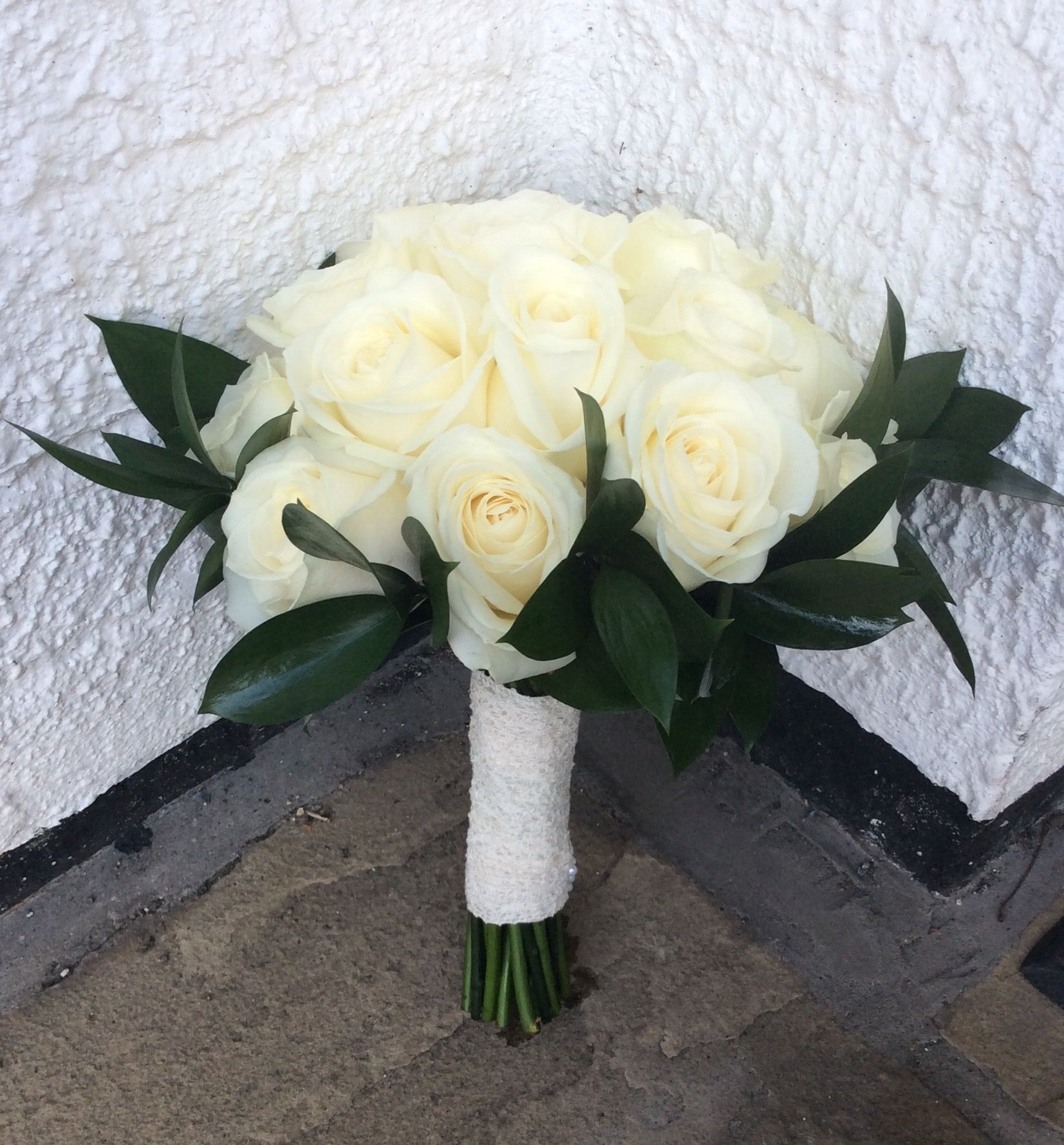 ELEGANT AND CREATIVE FLORAL DISPLAYS In Berkshire And The Home Counties ELEGANT AND CREATIVE FLORAL DISPLAYS In Berkshire And The Home Counties