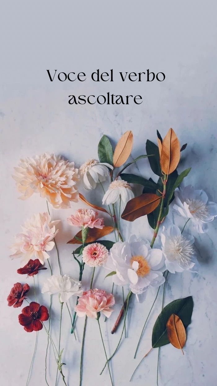 Un mazzo di fiori con le parole voce del verbo ascoltare