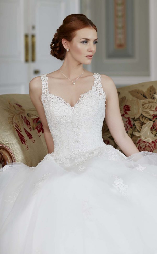 Wedding, Bridal, Bridesmaid & Prom Dresses Samantha's Boutique, Hull