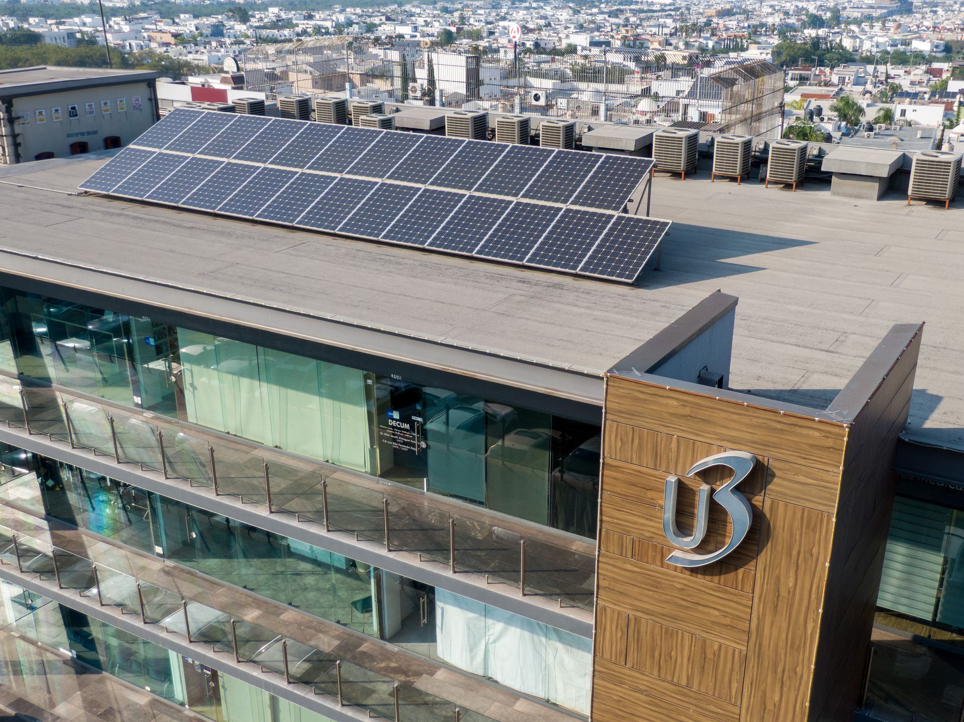 Rentar locales en un plaza comercial en U3 Plaza 