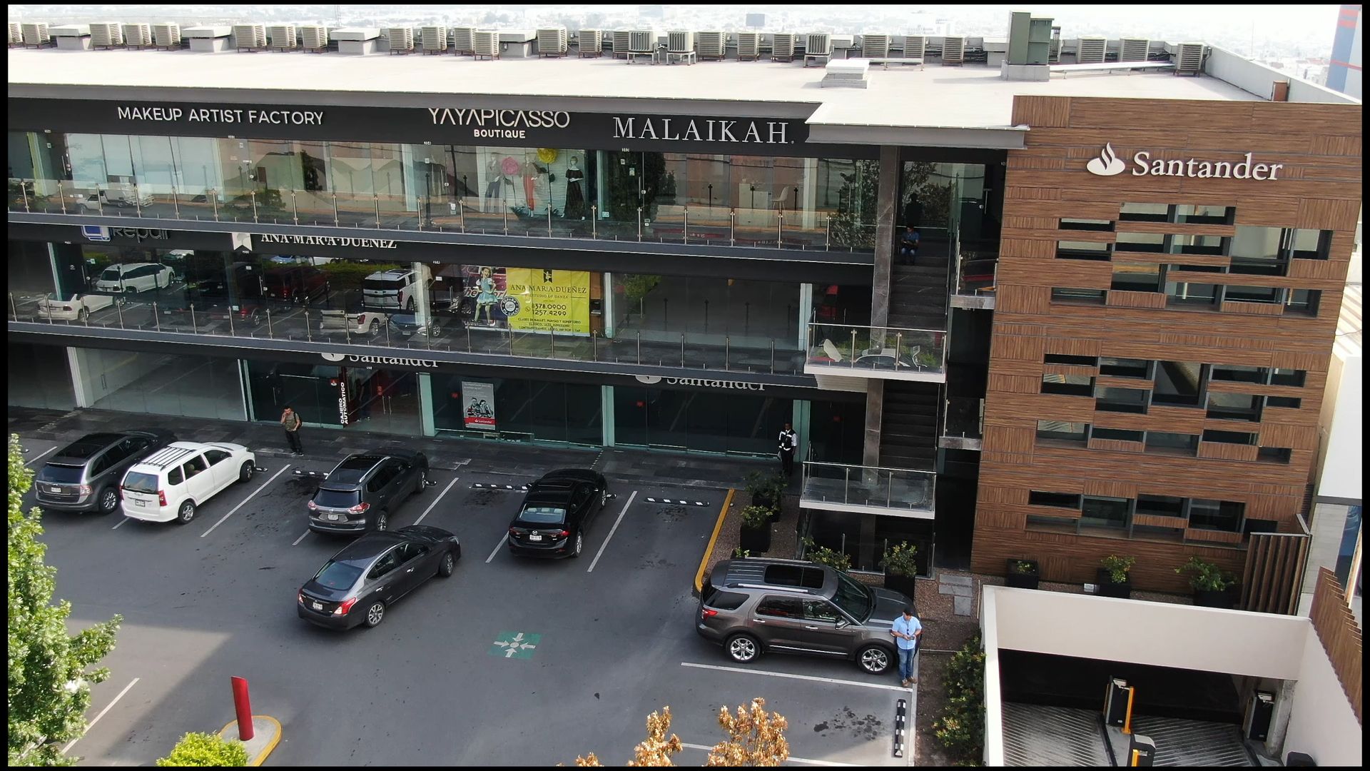 Espacios comerciales en U3 Plaza Cumbres Espacios comerciales en U3 Plaza Cumbres