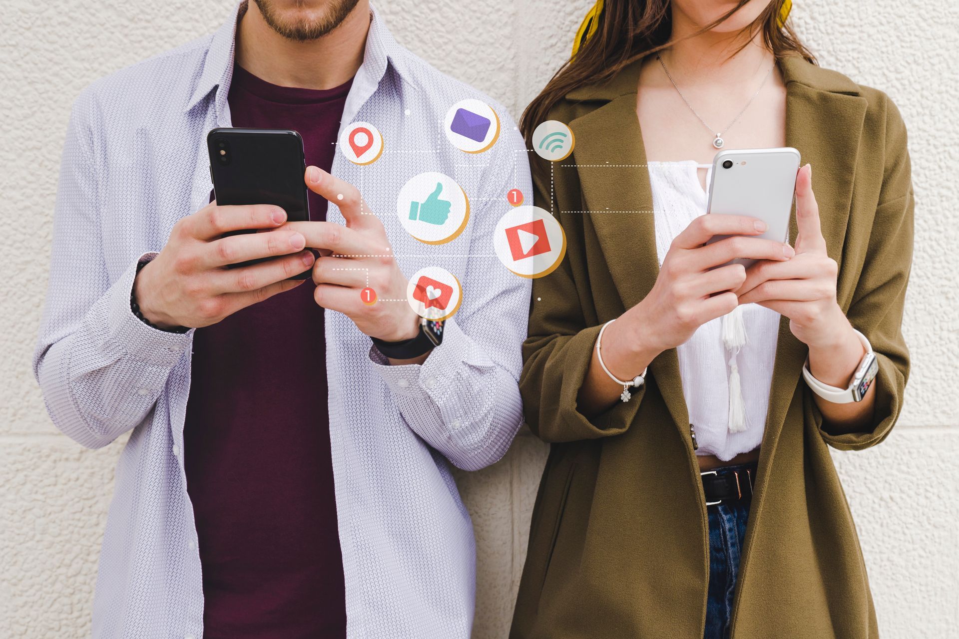 personas usando redes sociales como medio de comunicación personas usando redes sociales como medio de comunicación