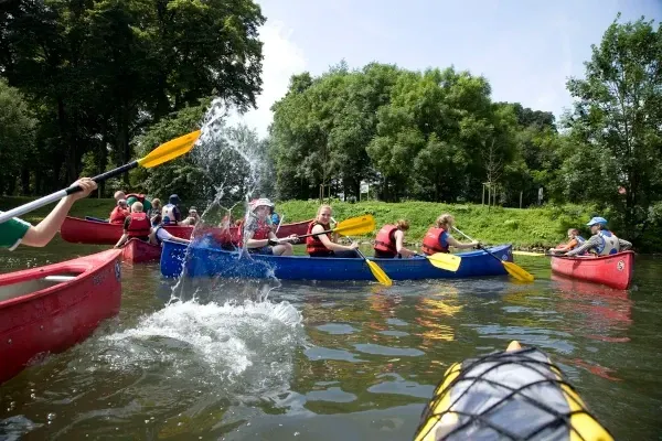 Sunshinetour, Besondere Kanutour für Schulklassen