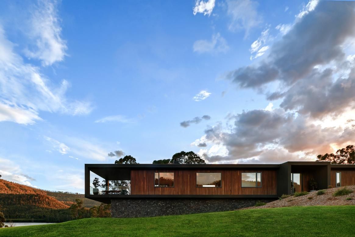 House Is Sitting On Top Of A Grassy Hill — That Painter Guy In South Nowra, NSW