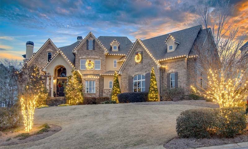 Residential Christmas lighting inspiration