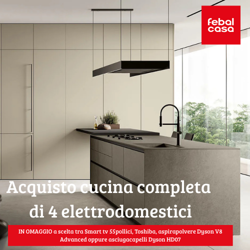 Una cucina minimalista con mobili beige e un'isola grigia, in promozione con un elettrodomestico in omaggio a fronte di un acquisto.