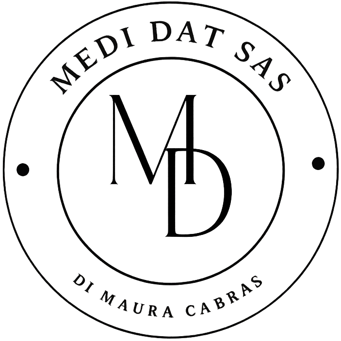 Logo per Medi Dat SAS con le iniziali "MD" all'interno di un cerchio, con testo lungo il bordo.