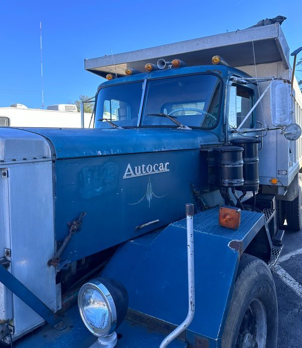 Dump truck windshield replacement in Amsterdam, NY