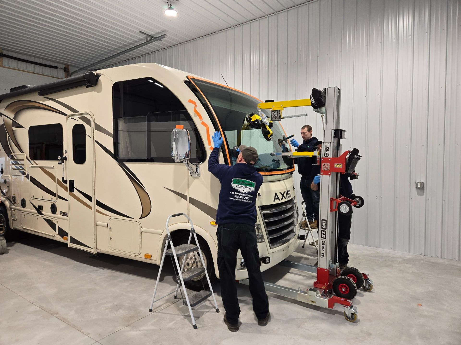 RV windshield replacement near Amsterdam, NY