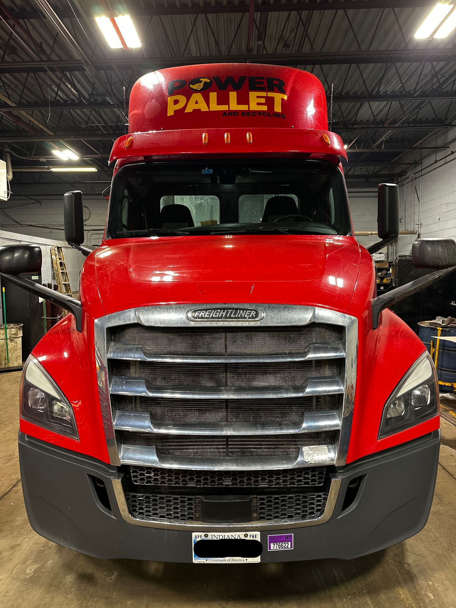 Semi-truck glass repair in Amsterdam, NY