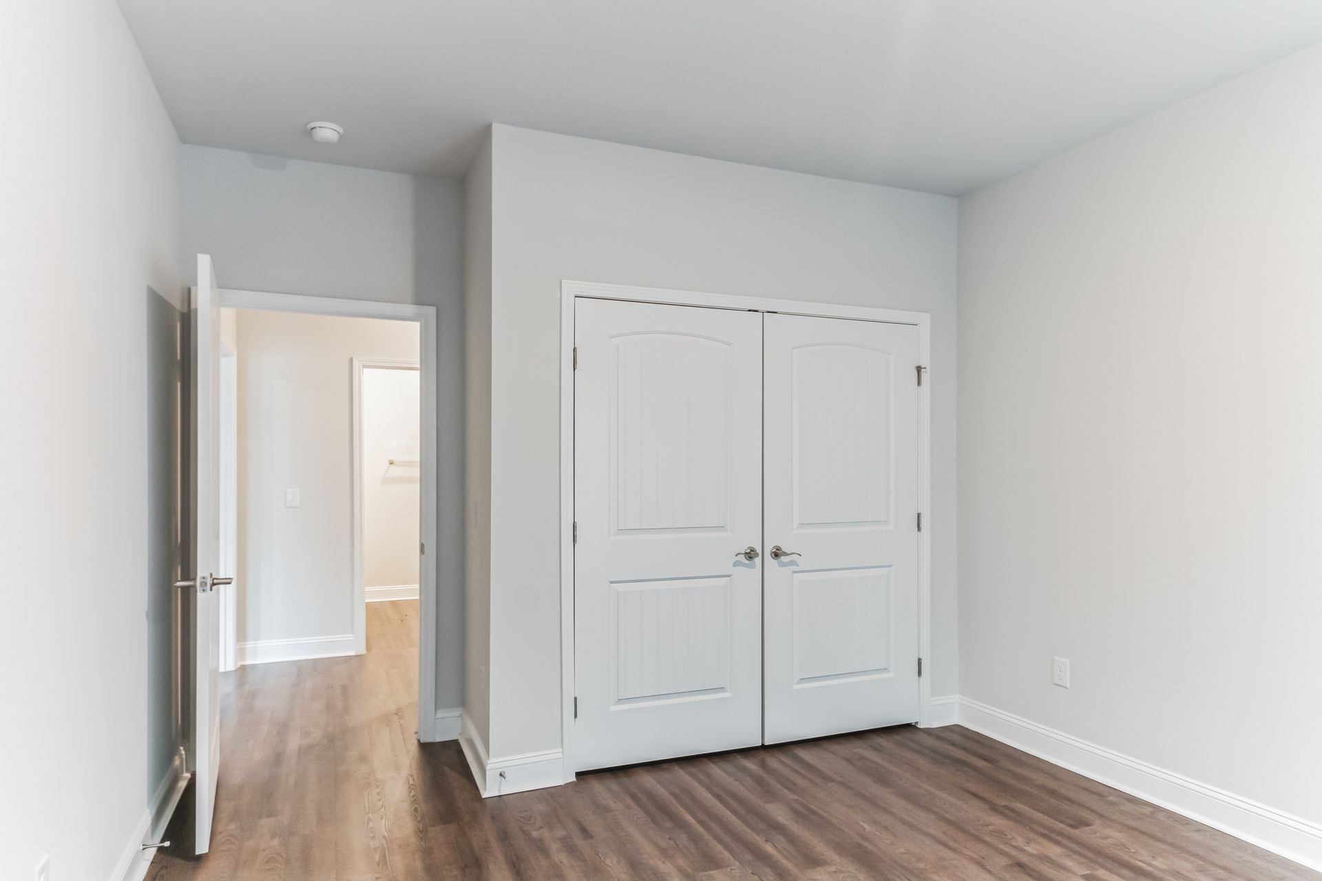 Unstaged Secondary Bathroom Entrance