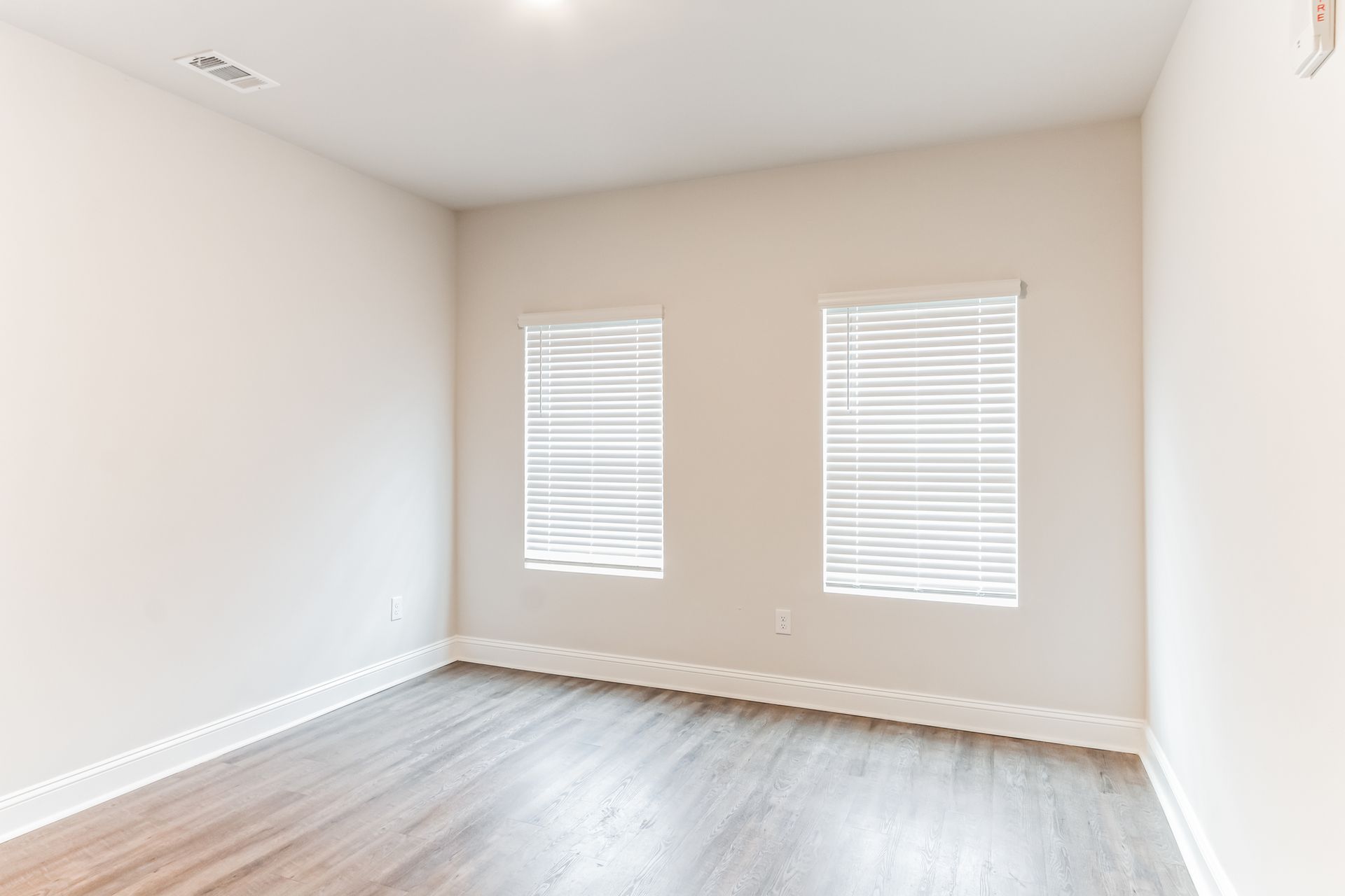 Unstaged Secondary Bedroom 