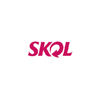 Um logotipo vermelho e branco para skol em um fundo branco.