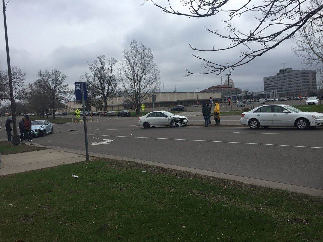 car accident picture in minneapolis mn